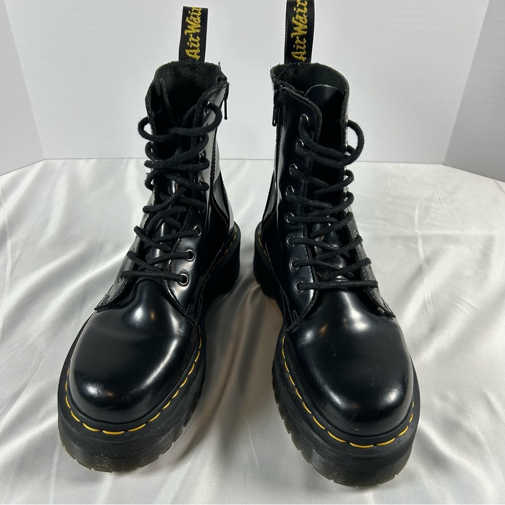 Dr. Martens Air Wair Black Genuine Leather Lace-Up Bouncing Soles, W 8 M 7‎